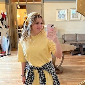 Meet your Posher, Claire